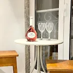 Woody Boutique 6 Trendy Flat By Homeful Homes *