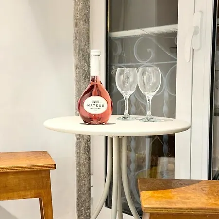 Woody Boutique 6 Trendy Flat By Homeful Homes *