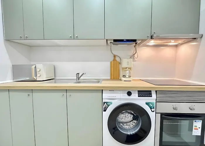 Woody Boutique 6 Trendy Flat By Homeful Homes Apartment *