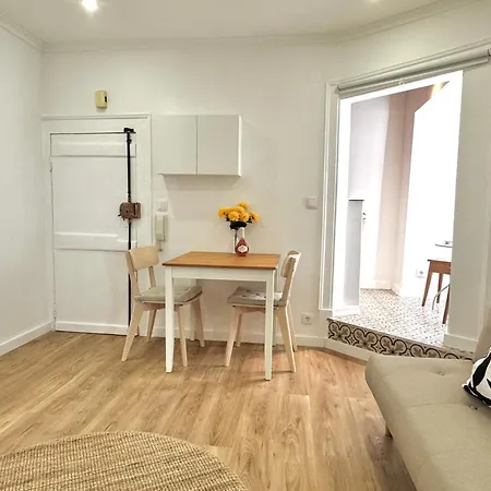 Woody Boutique 6 Trendy Flat By Homeful Homes Appartement