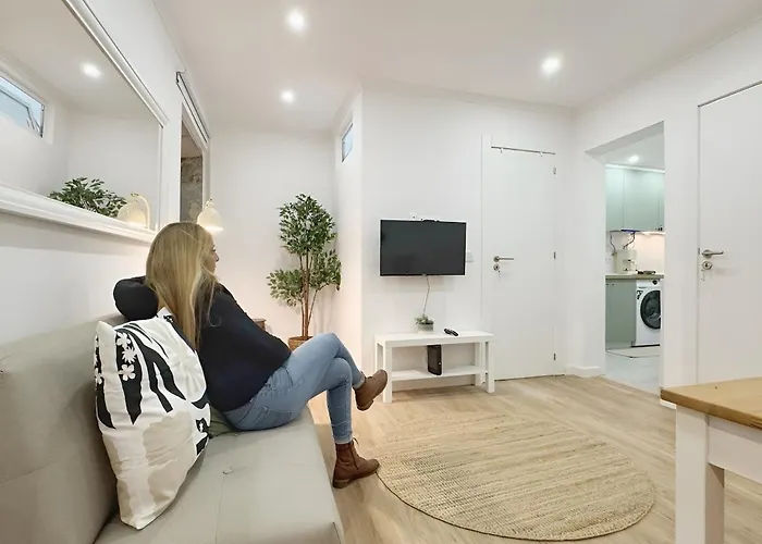 Woody Boutique 6 Trendy Flat By Homeful Homes Lissabon